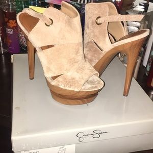 Jessica Simpson js-cat